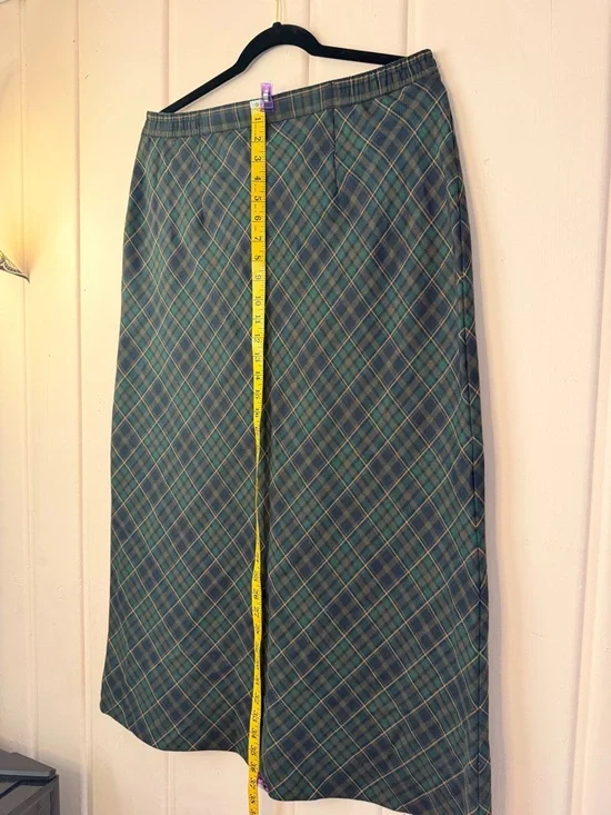 Vintage Plaid A-Line Midi Skirt in Green and Blue sz16 plz read measurements - Picture 4 of 4